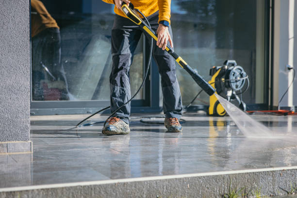 Best Deck Cleaning Services  in Simpsonville, KY
